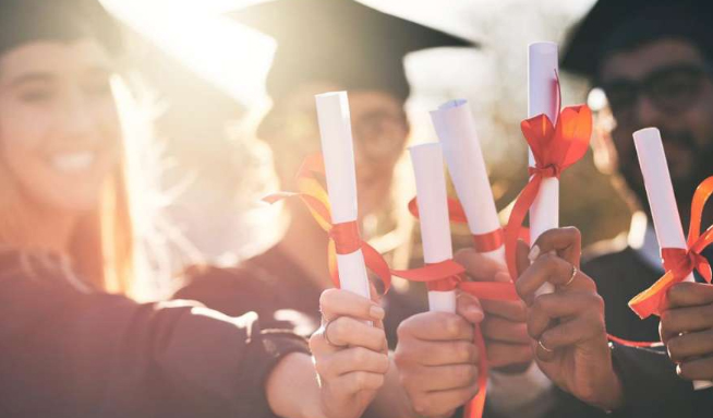 马来西亚留学大学生